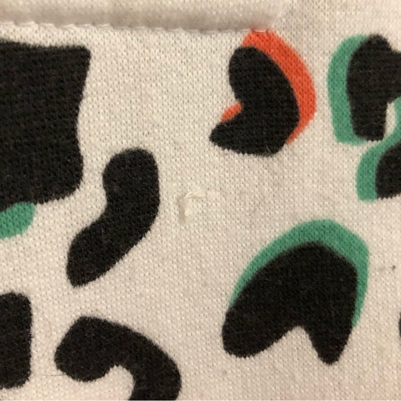 ✨2/$15-Genetic Apparel Cropped Sweater - Picture 10 of 14